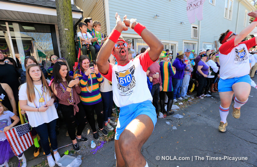 Krewe of Thoth rolls through New Orleans: See Mardi Gras parade photos